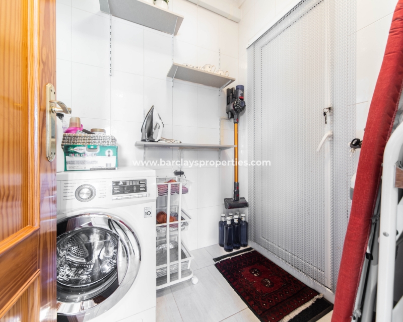 Wederverkoop - Vrijstaande Villa - Urb. La Marina