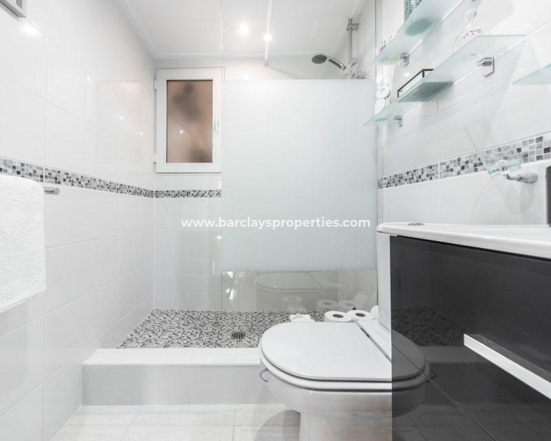 Wederverkoop - Vrijstaande Villa - Urb. La Marina