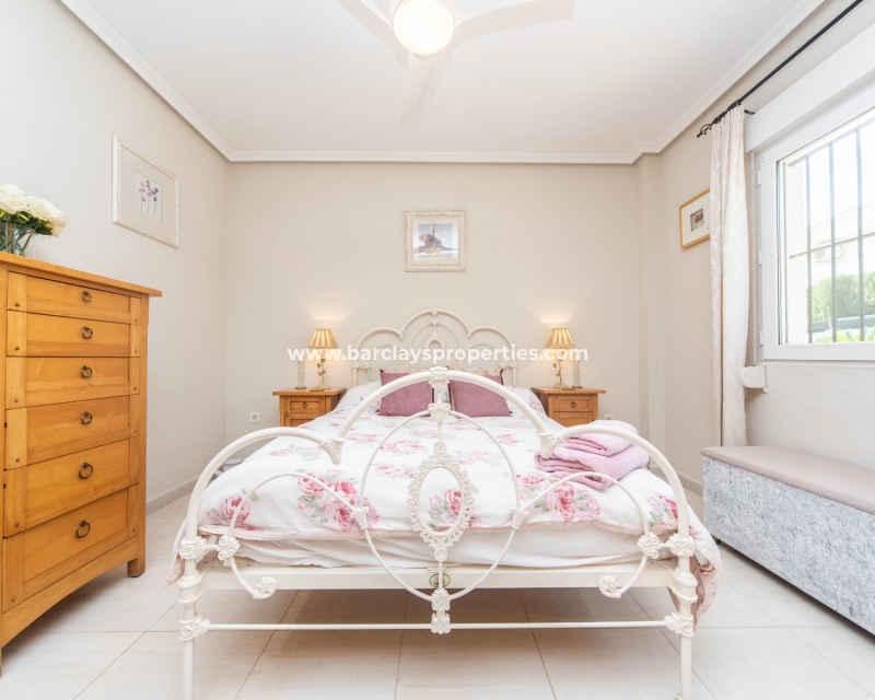 Wederverkoop - Vrijstaande Villa - Urb. La Marina