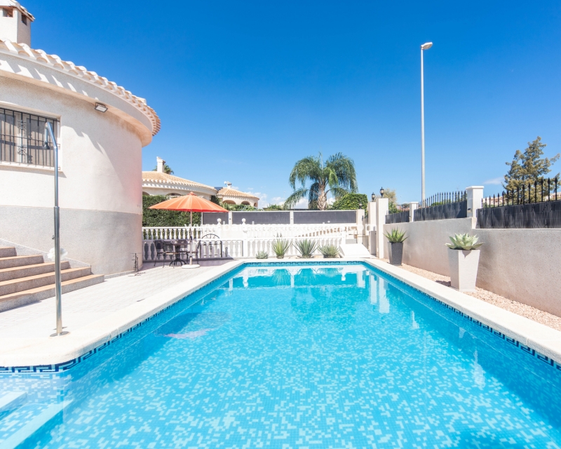 Wederverkoop - Vrijstaande Villa - Urb. La Marina