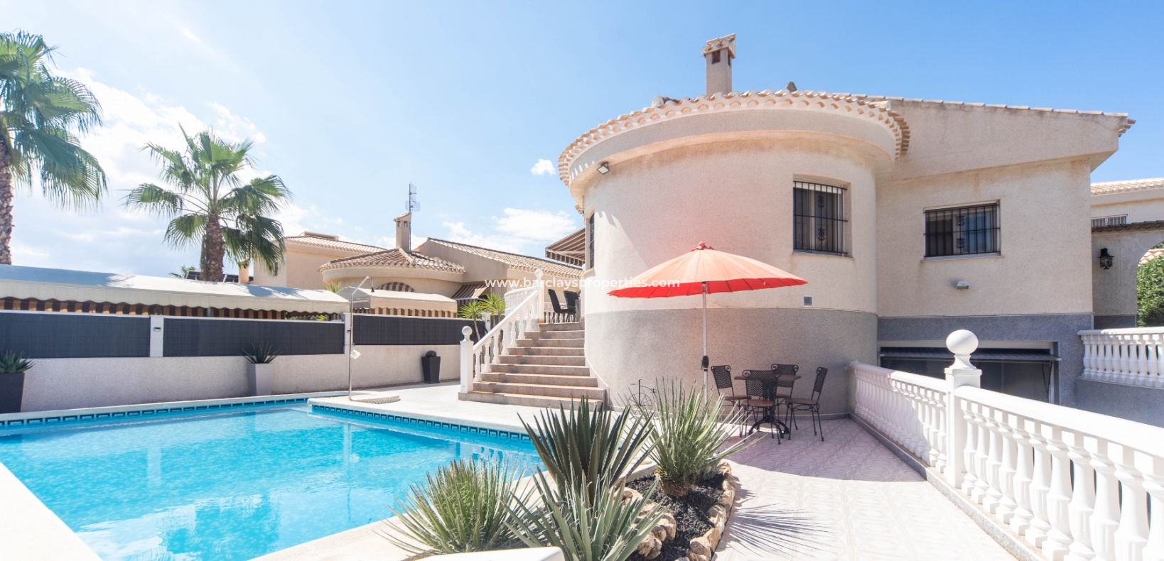 Wederverkoop - Vrijstaande Villa - Urb. La Marina