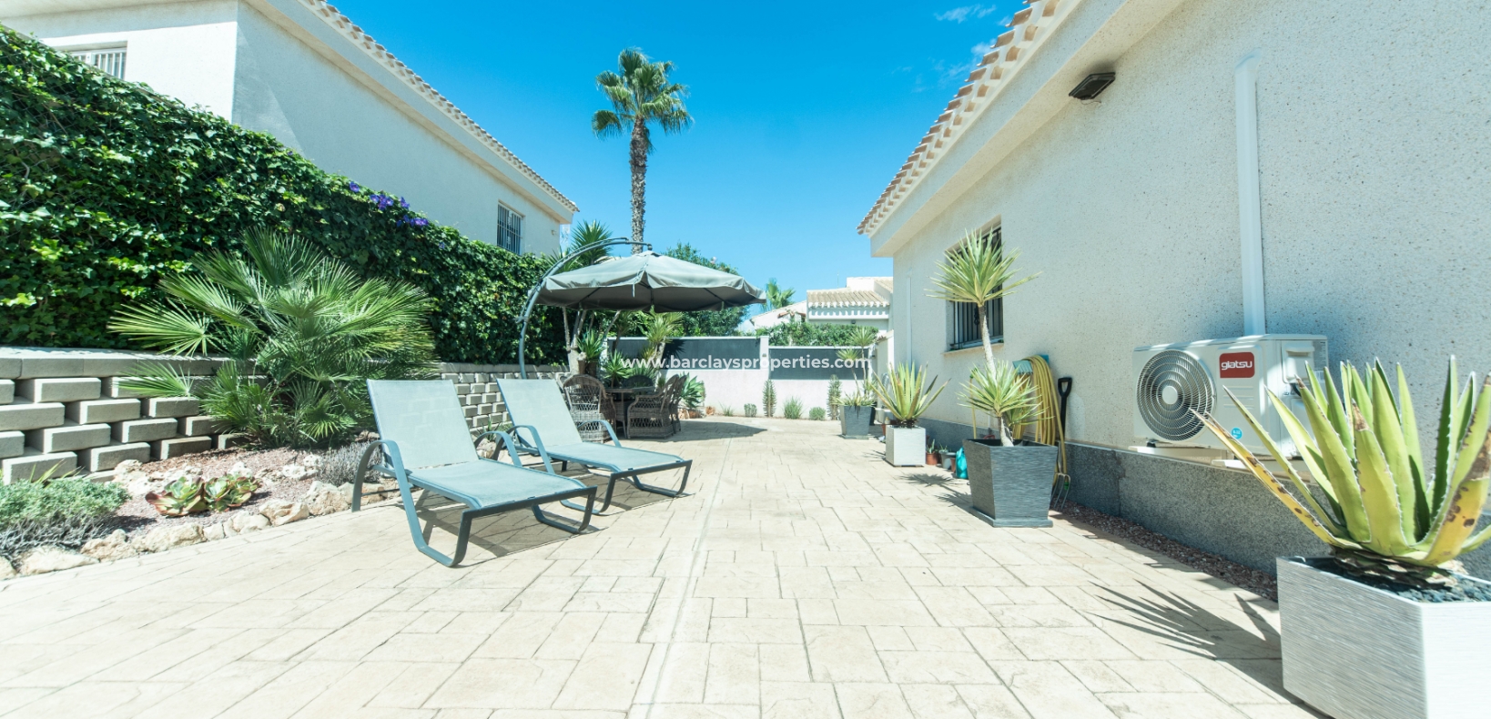 Wederverkoop - Vrijstaande Villa - Urb. La Marina