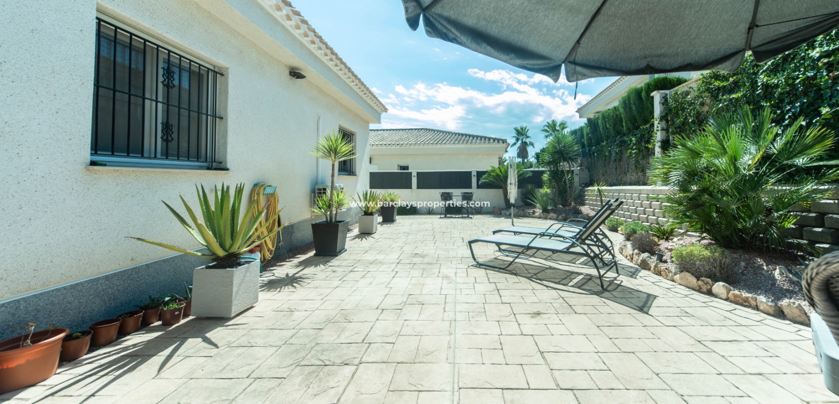 Wederverkoop - Vrijstaande Villa - Urb. La Marina