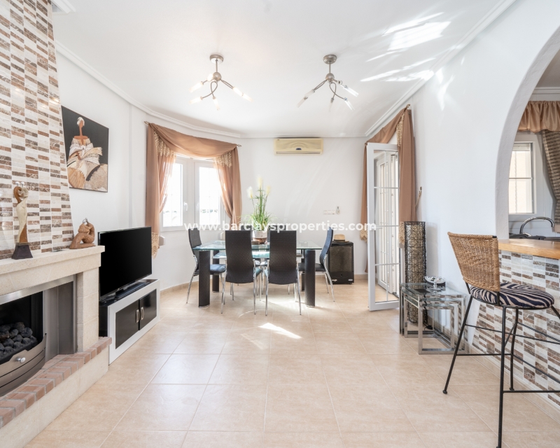 Wederverkoop - Vrijstaande Villa - Urb. La Marina