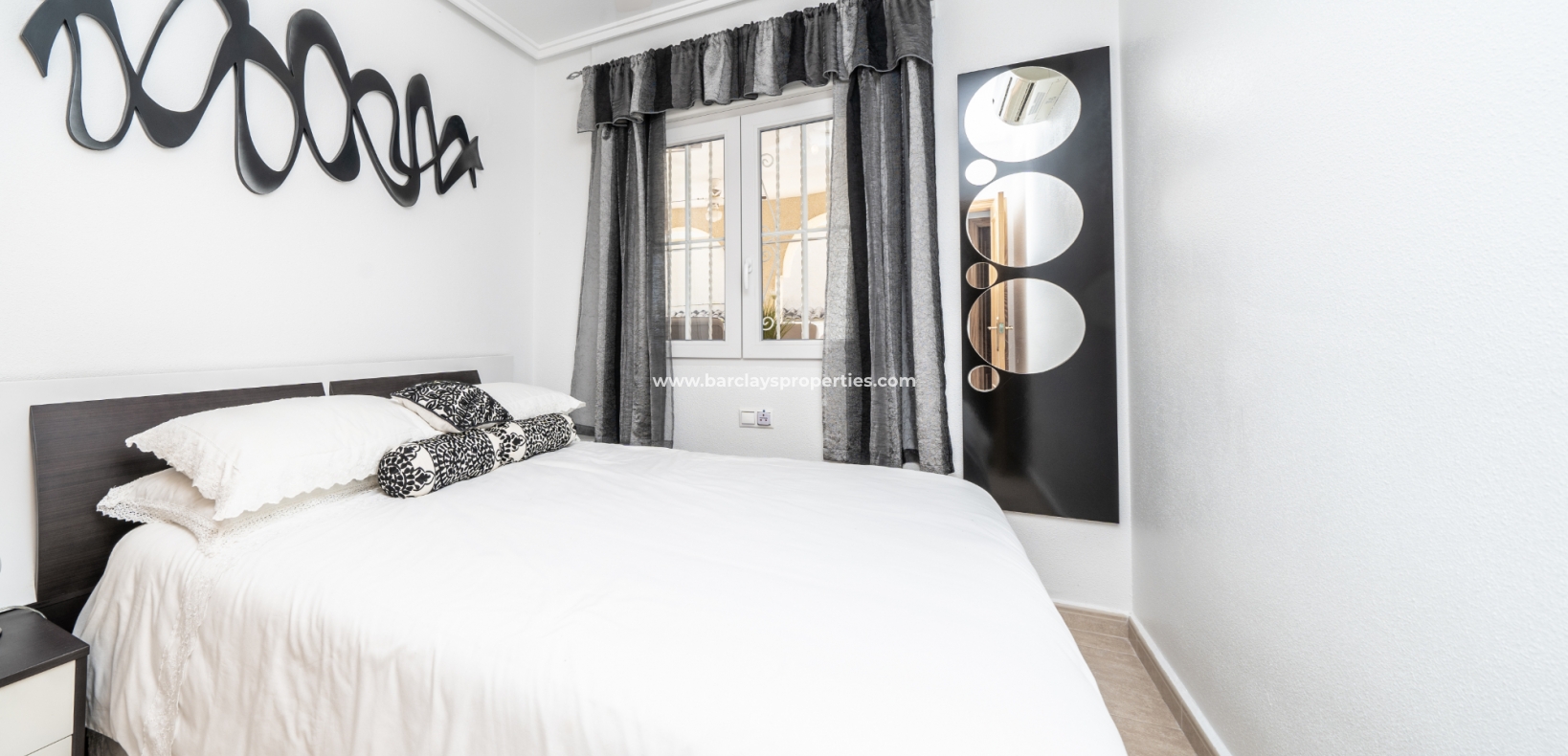 Wederverkoop - Vrijstaande Villa - Urb. La Marina