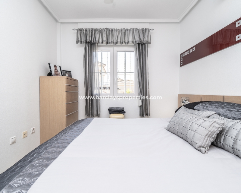 Wederverkoop - Vrijstaande Villa - Urb. La Marina