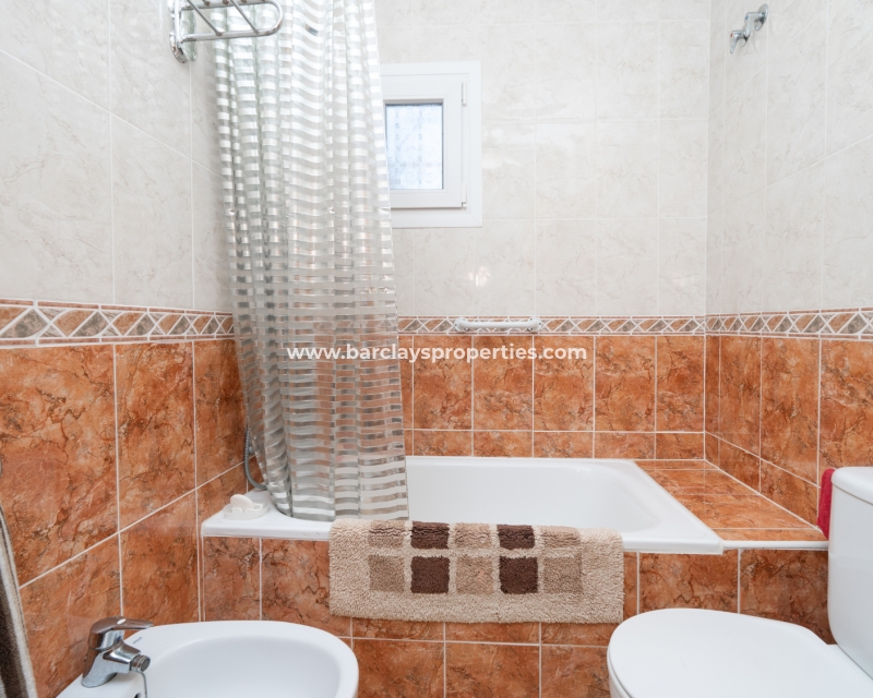 Wederverkoop - Vrijstaande Villa - Urb. La Marina