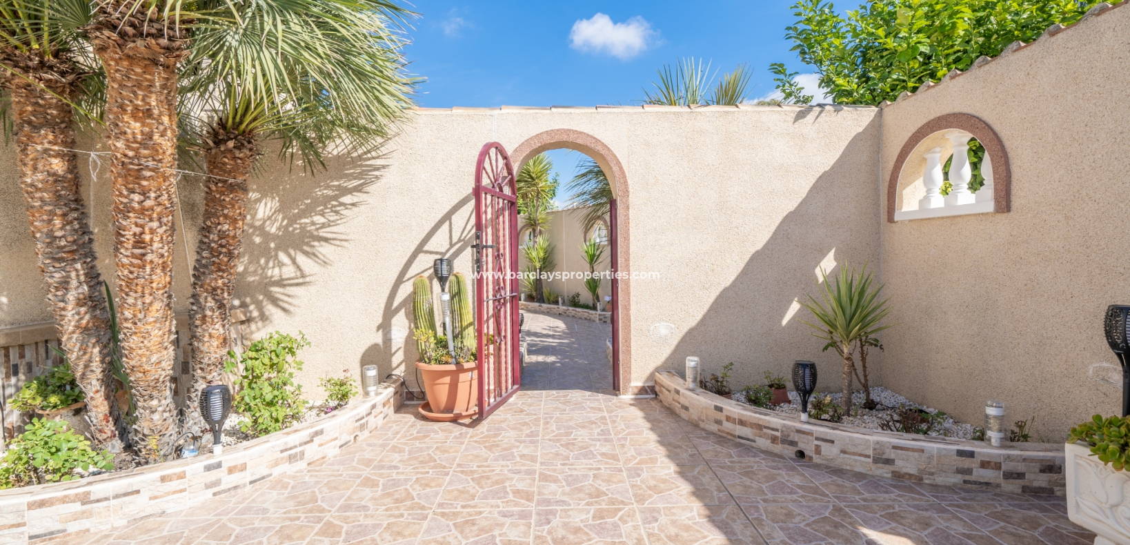 Wederverkoop - Vrijstaande Villa - Urb. La Marina