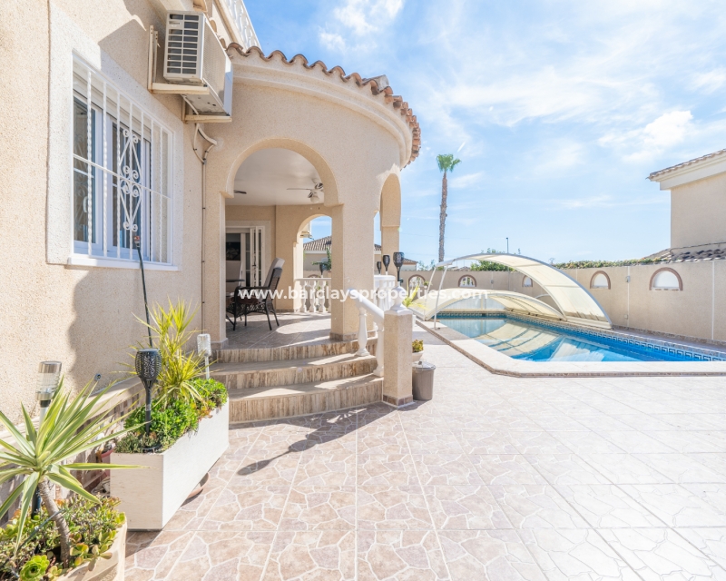 Wederverkoop - Vrijstaande Villa - Urb. La Marina