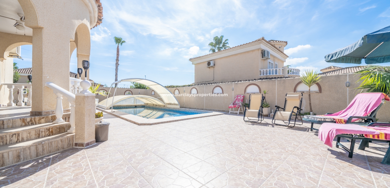 Wederverkoop - Vrijstaande Villa - Urb. La Marina