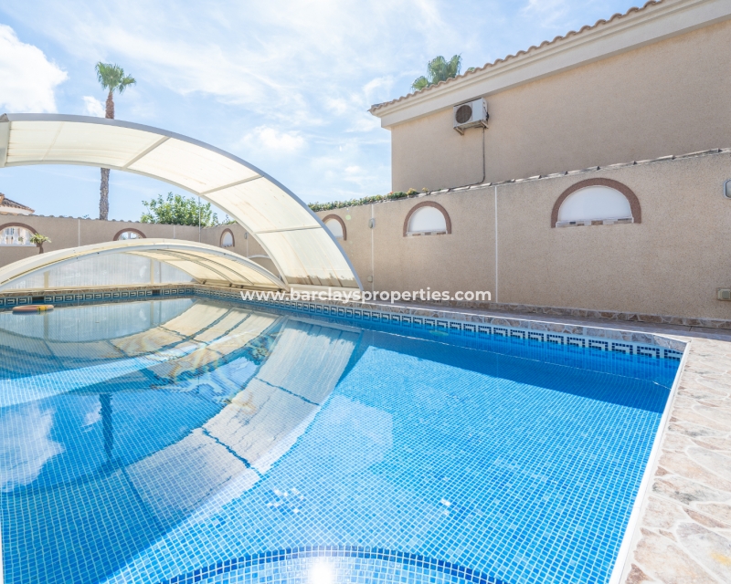 Wederverkoop - Vrijstaande Villa - Urb. La Marina