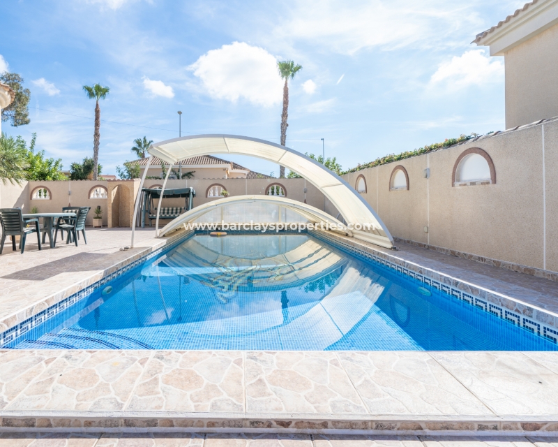 Wederverkoop - Vrijstaande Villa - Urb. La Marina