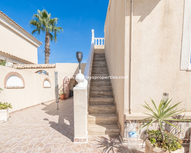 Wederverkoop - Vrijstaande Villa - Urb. La Marina