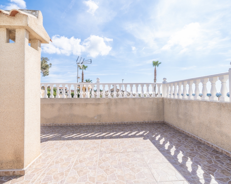 Wederverkoop - Vrijstaande Villa - Urb. La Marina