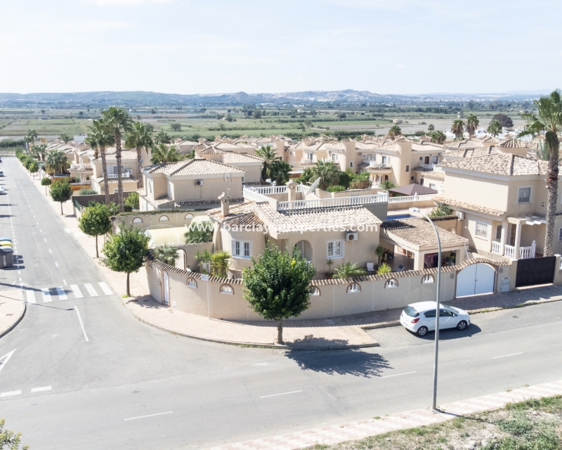 Wederverkoop - Vrijstaande Villa - Urb. La Marina