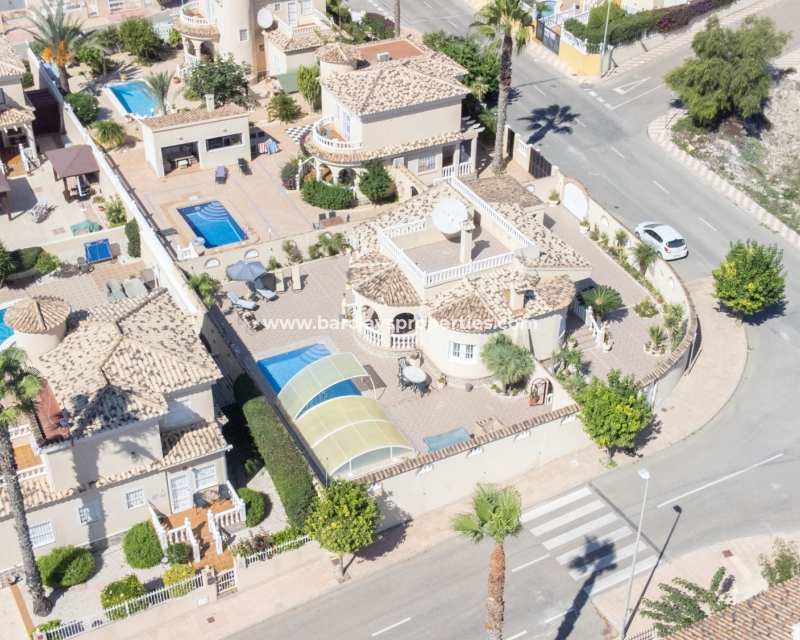 Wederverkoop - Vrijstaande Villa - Urb. La Marina