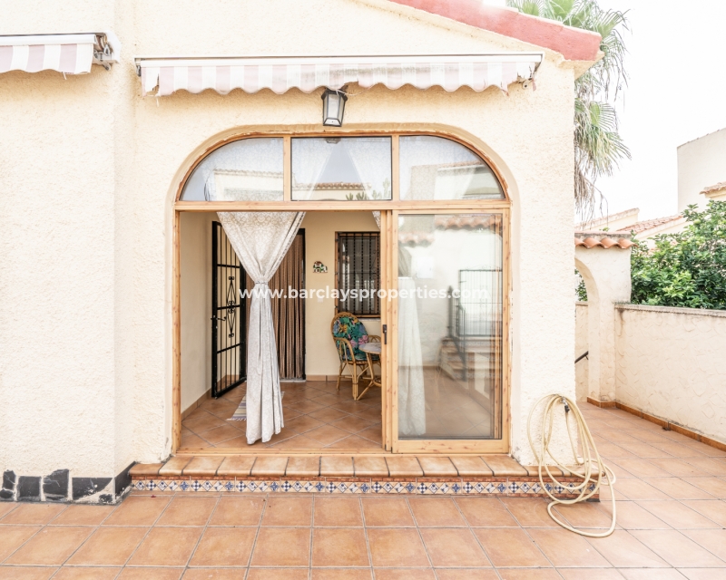 Wederverkoop - Vrijstaande Villa - Urb. La Marina