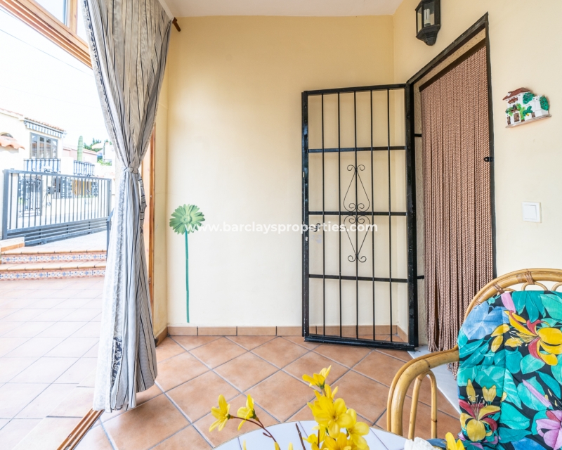 Wederverkoop - Vrijstaande Villa - Urb. La Marina