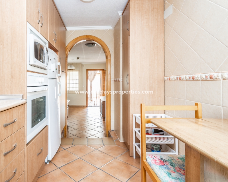 Wederverkoop - Vrijstaande Villa - Urb. La Marina