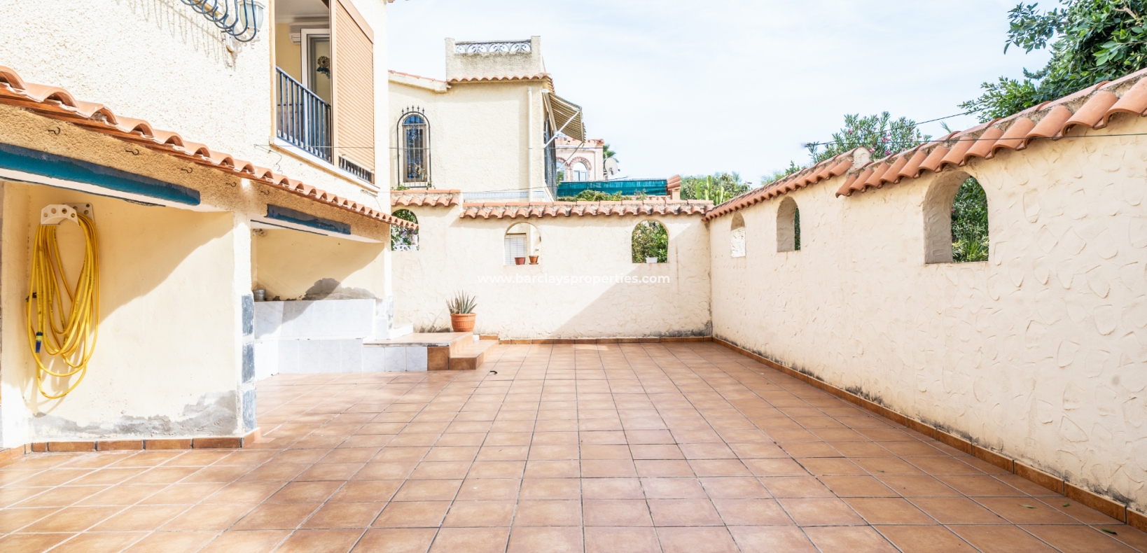 Wederverkoop - Vrijstaande Villa - Urb. La Marina