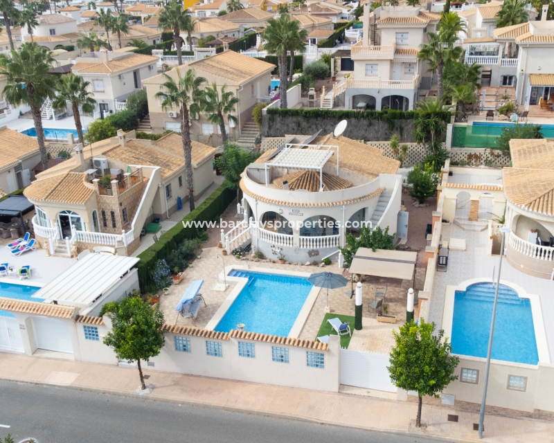 Wederverkoop - Vrijstaande Villa - Urb. La Marina