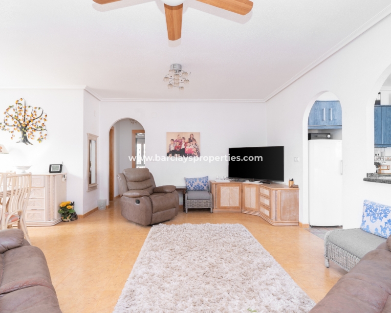 Wederverkoop - Vrijstaande Villa - Urb. La Marina