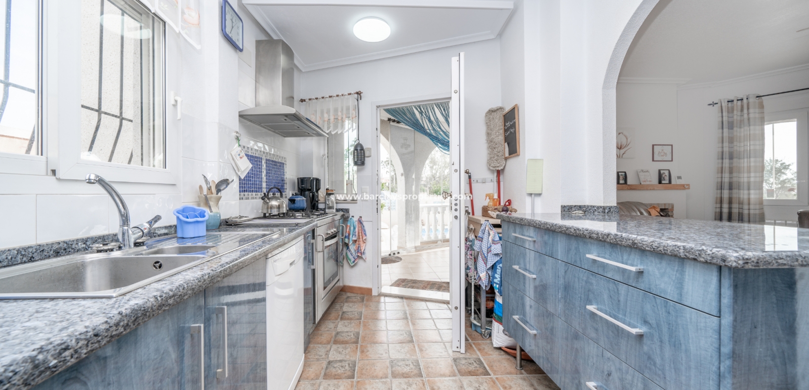 Wederverkoop - Vrijstaande Villa - Urb. La Marina