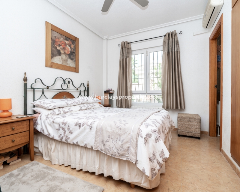 Wederverkoop - Vrijstaande Villa - Urb. La Marina