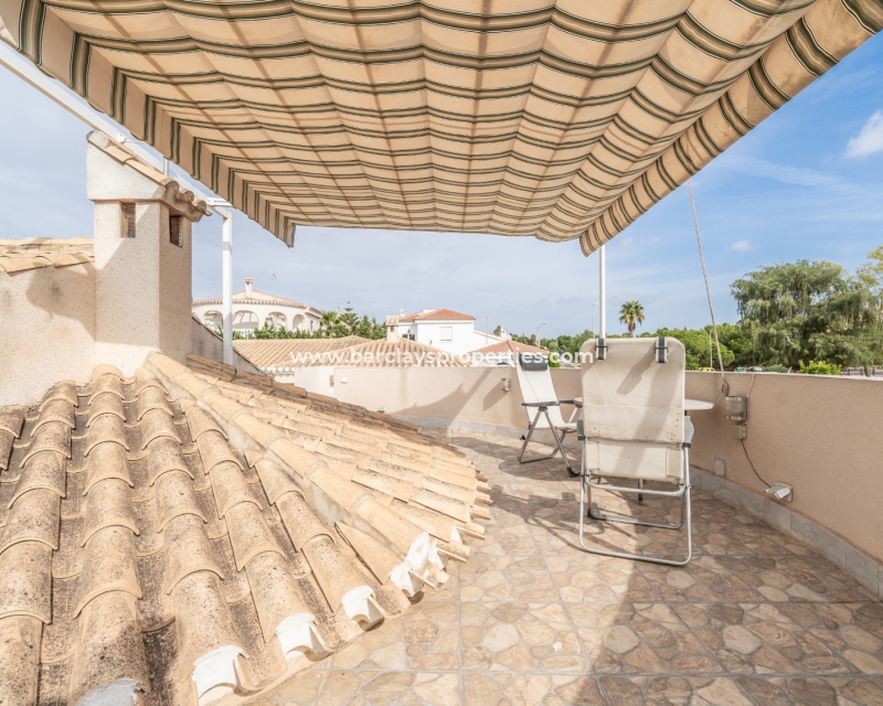 Wederverkoop - Vrijstaande Villa - Urb. La Marina