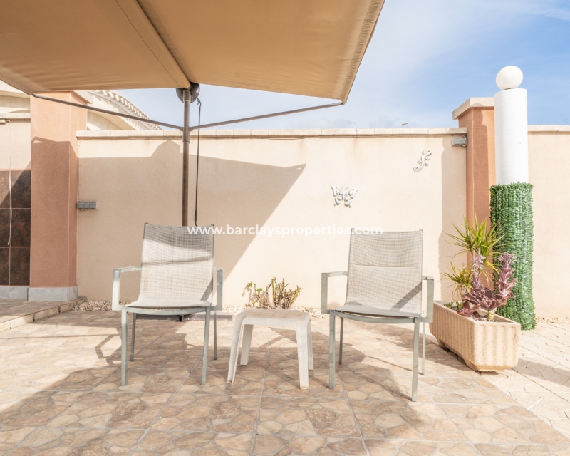 Wederverkoop - Vrijstaande Villa - Urb. La Marina