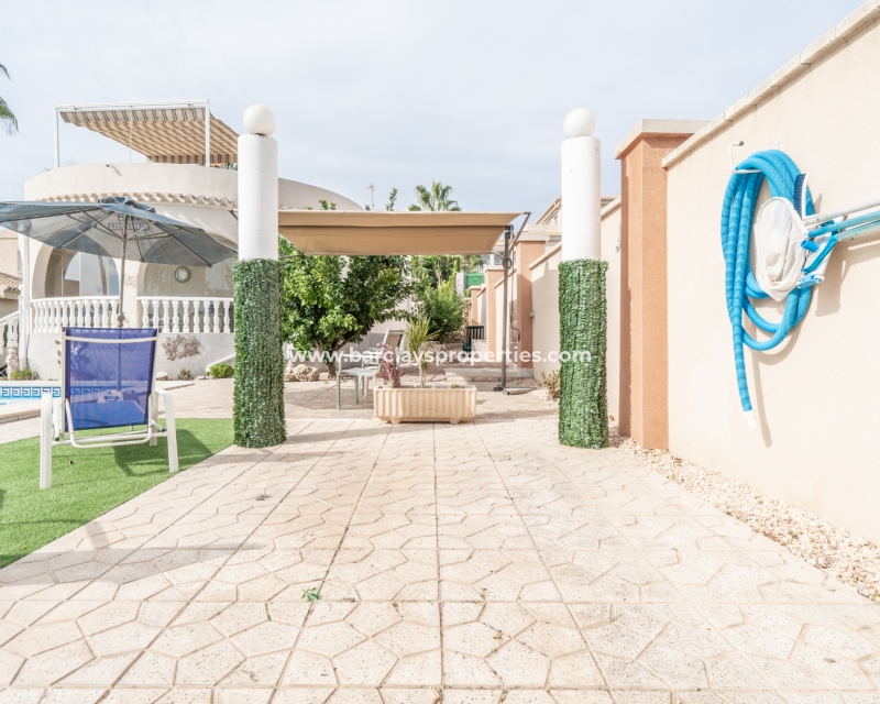 Wederverkoop - Vrijstaande Villa - Urb. La Marina