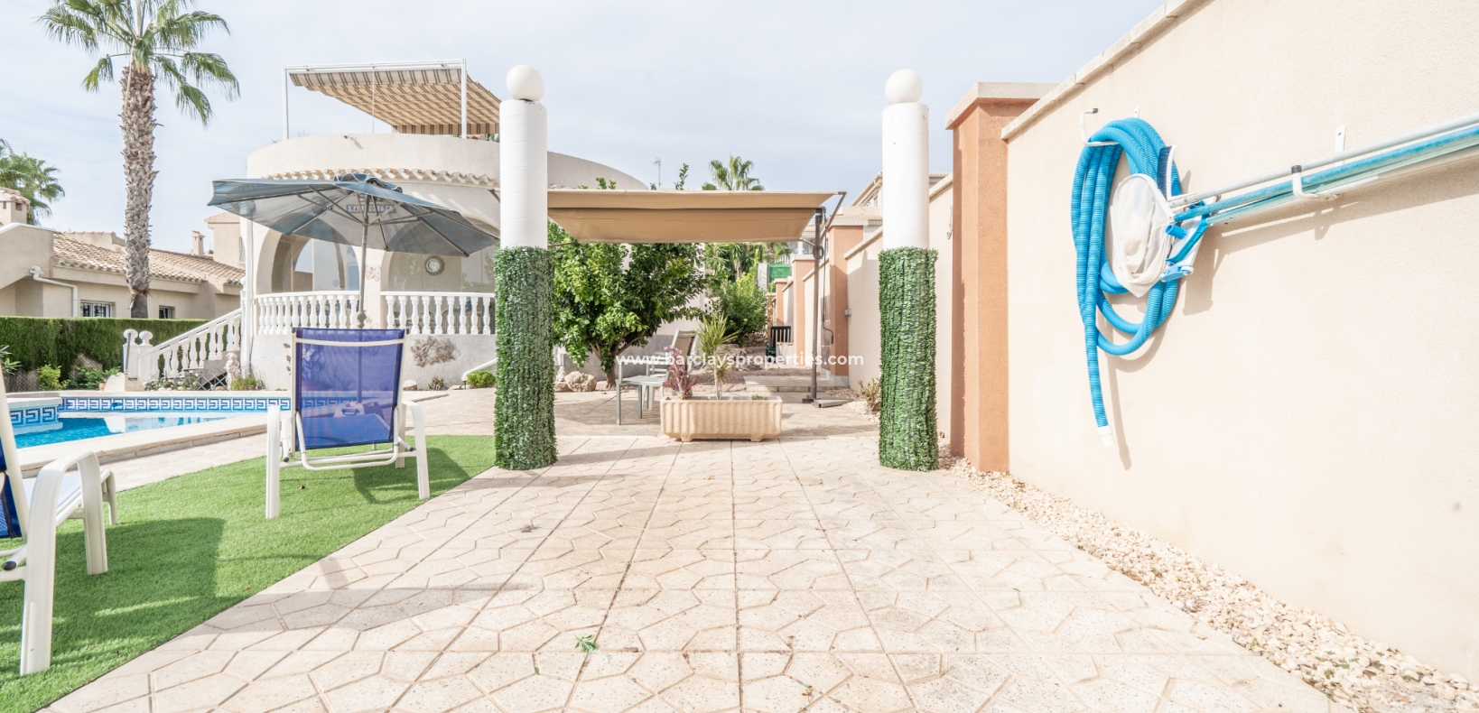 Wederverkoop - Vrijstaande Villa - Urb. La Marina