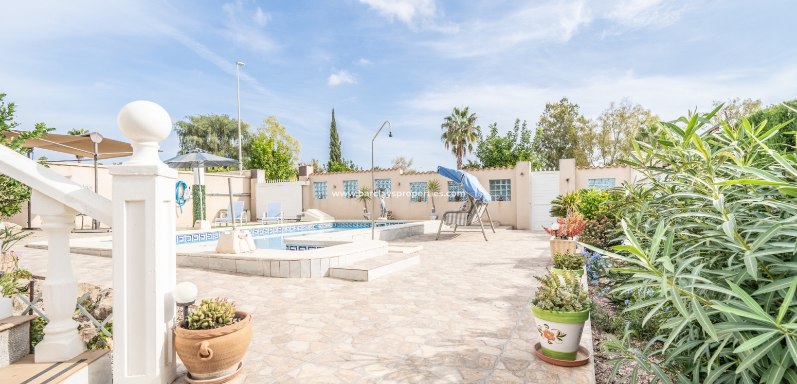 Wederverkoop - Vrijstaande Villa - Urb. La Marina