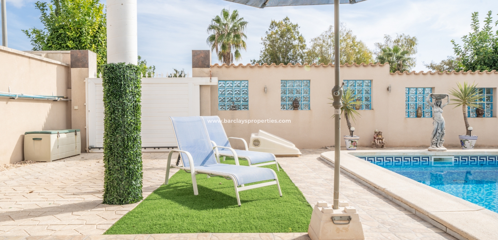 Wederverkoop - Vrijstaande Villa - Urb. La Marina