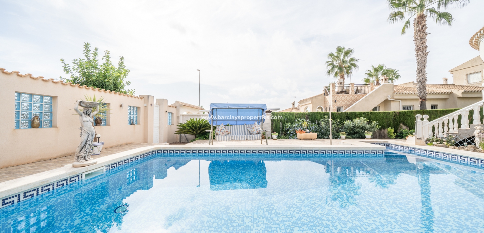 Wederverkoop - Vrijstaande Villa - Urb. La Marina