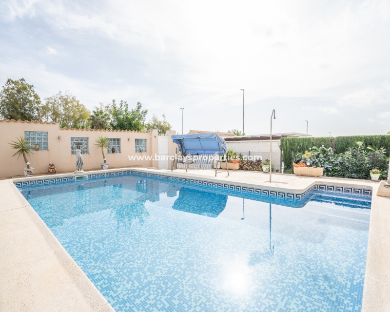 Wederverkoop - Vrijstaande Villa - Urb. La Marina