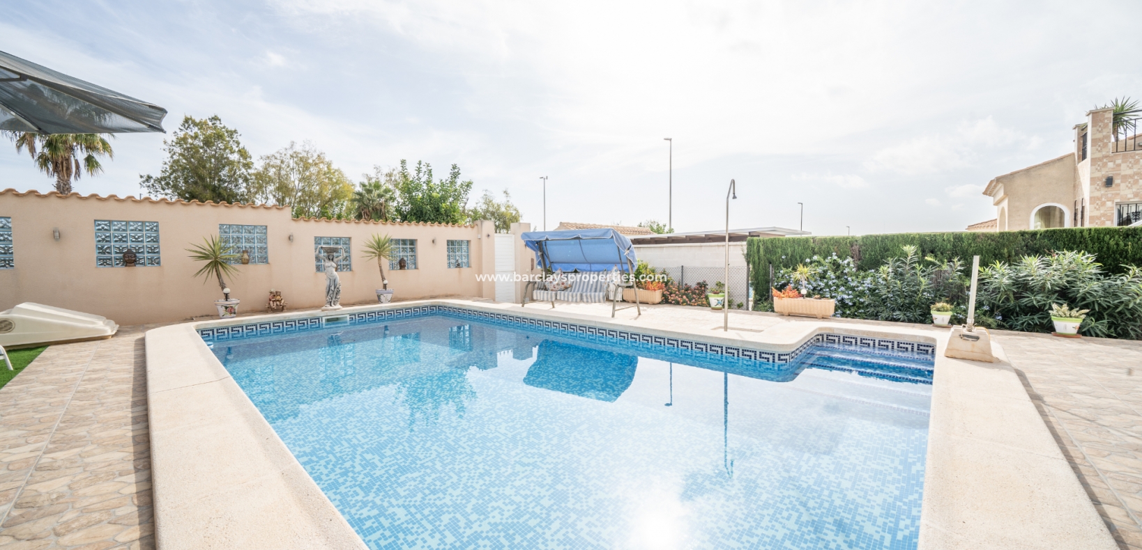 Wederverkoop - Vrijstaande Villa - Urb. La Marina