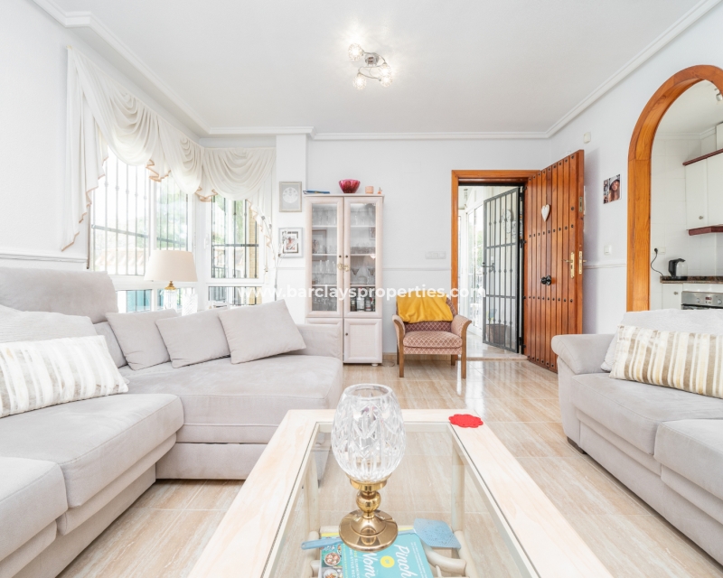 Wederverkoop - Vrijstaande Villa - Urb. La Marina