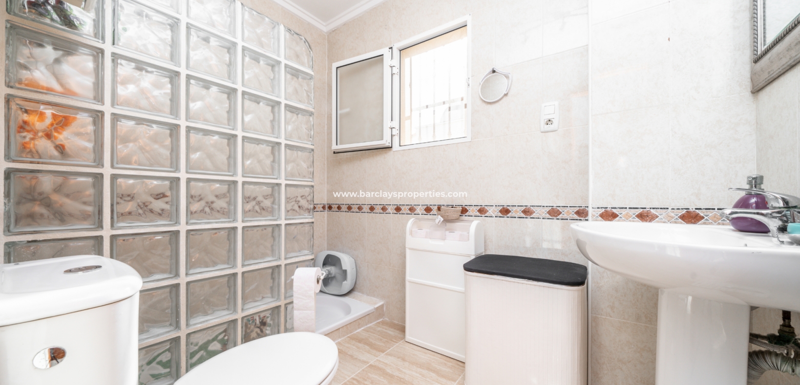 Wederverkoop - Vrijstaande Villa - Urb. La Marina