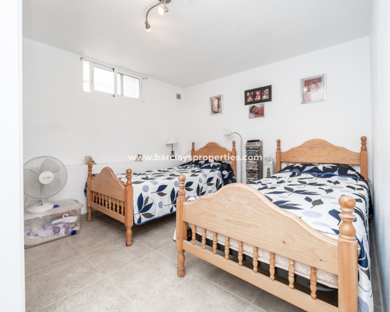 Wederverkoop - Vrijstaande Villa - Urb. La Marina