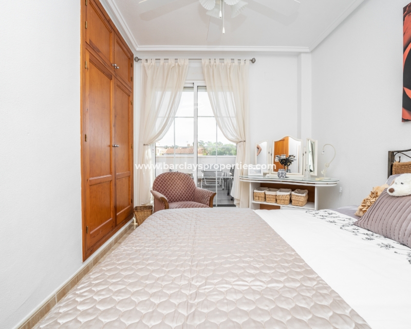 Wederverkoop - Vrijstaande Villa - Urb. La Marina