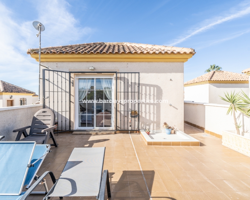 Wederverkoop - Vrijstaande Villa - Urb. La Marina