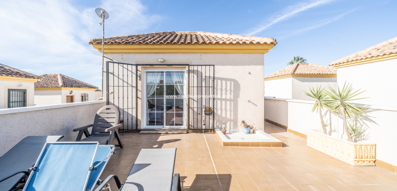 Wederverkoop - Vrijstaande Villa - Urb. La Marina