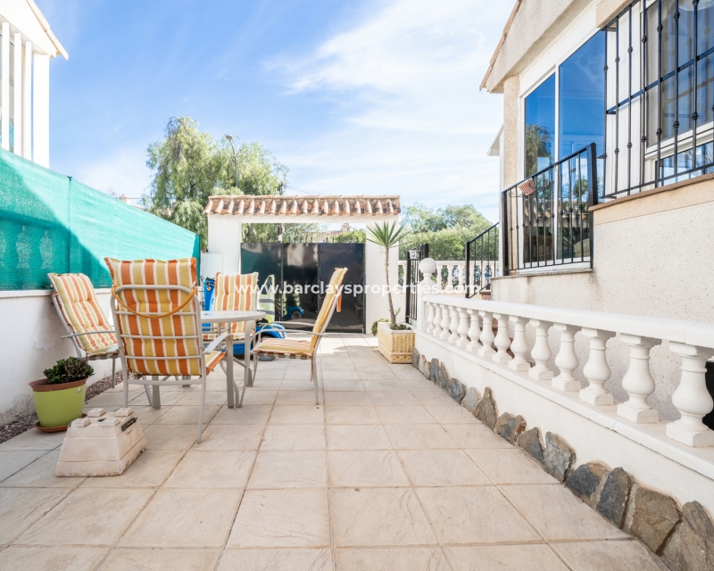 Wederverkoop - Vrijstaande Villa - Urb. La Marina