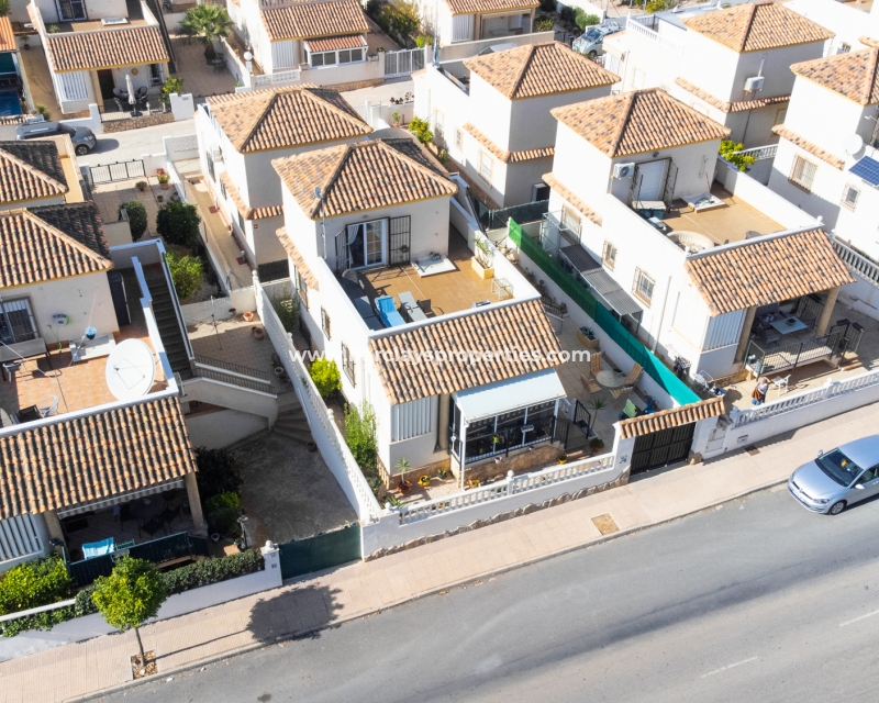 Wederverkoop - Vrijstaande Villa - Urb. La Marina