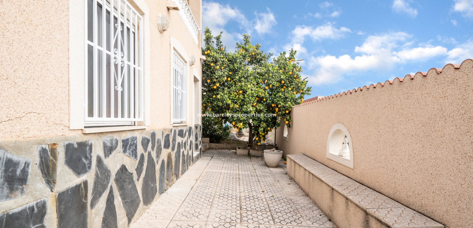 Wederverkoop - Vrijstaande Villa - Urb. La Marina