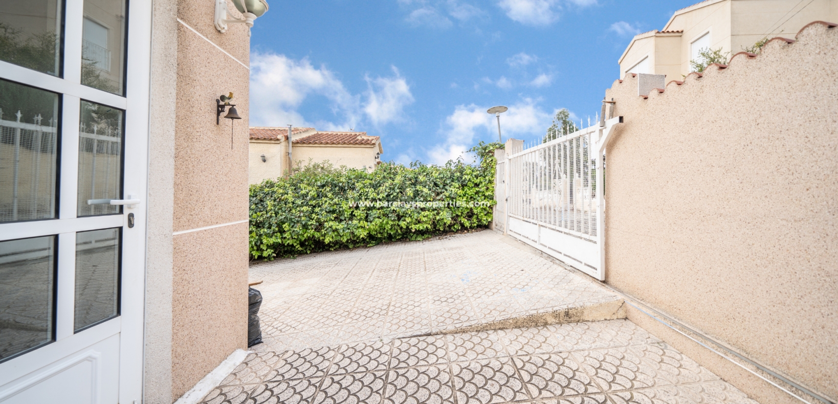 Wederverkoop - Vrijstaande Villa - Urb. La Marina