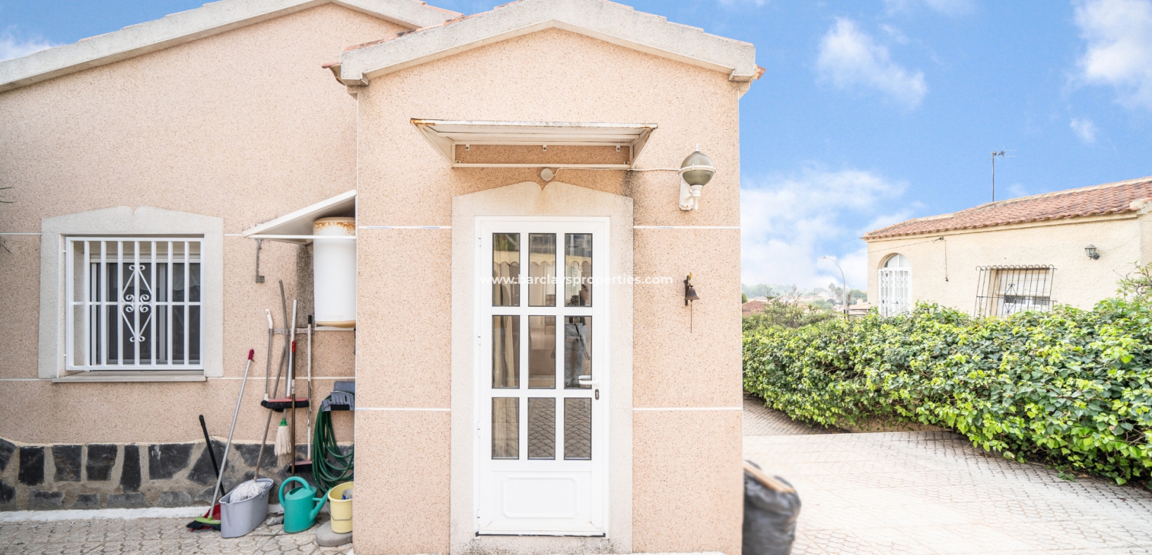 Wederverkoop - Vrijstaande Villa - Urb. La Marina