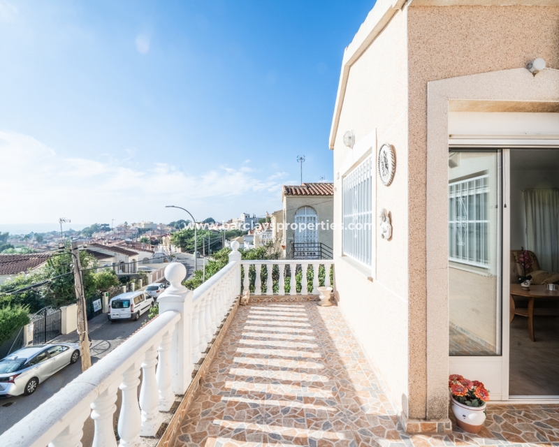 Wederverkoop - Vrijstaande Villa - Urb. La Marina