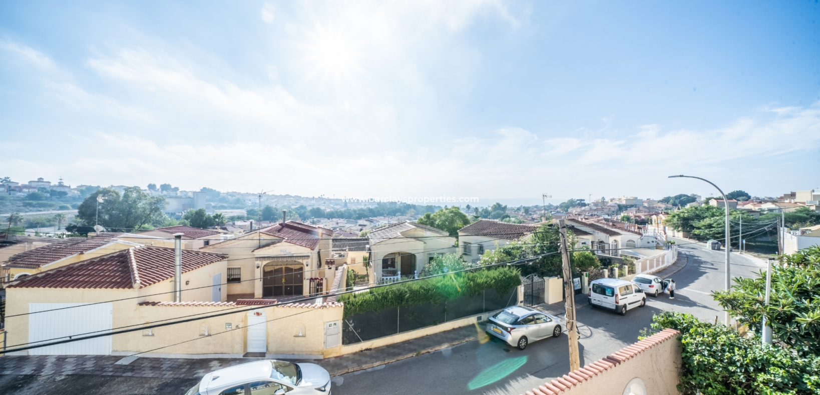 Wederverkoop - Vrijstaande Villa - Urb. La Marina